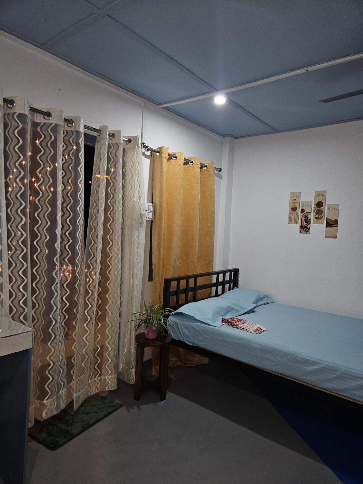 Homestay California Nest